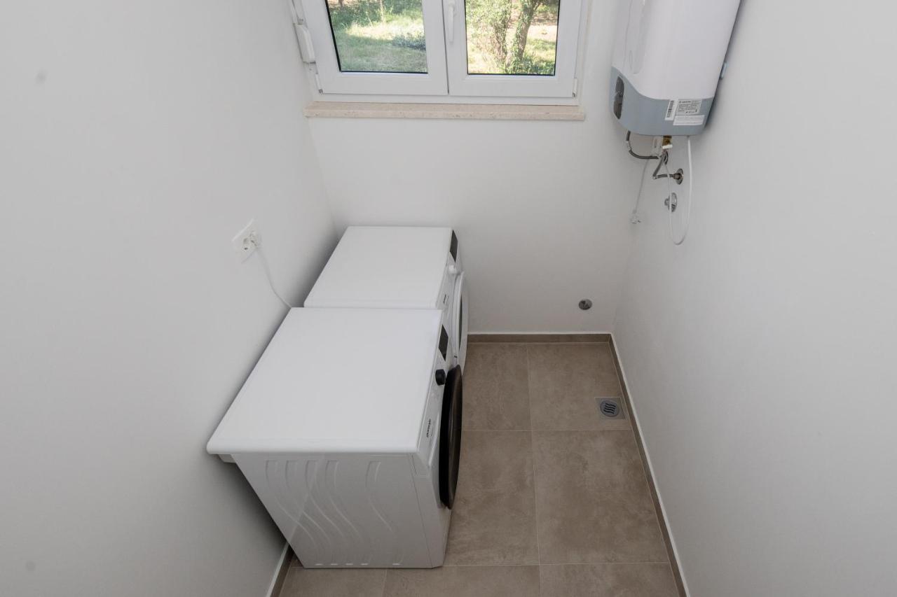 Banjol Peaceful Haven Near The Sea-Apartments Torlak Rab מראה חיצוני תמונה