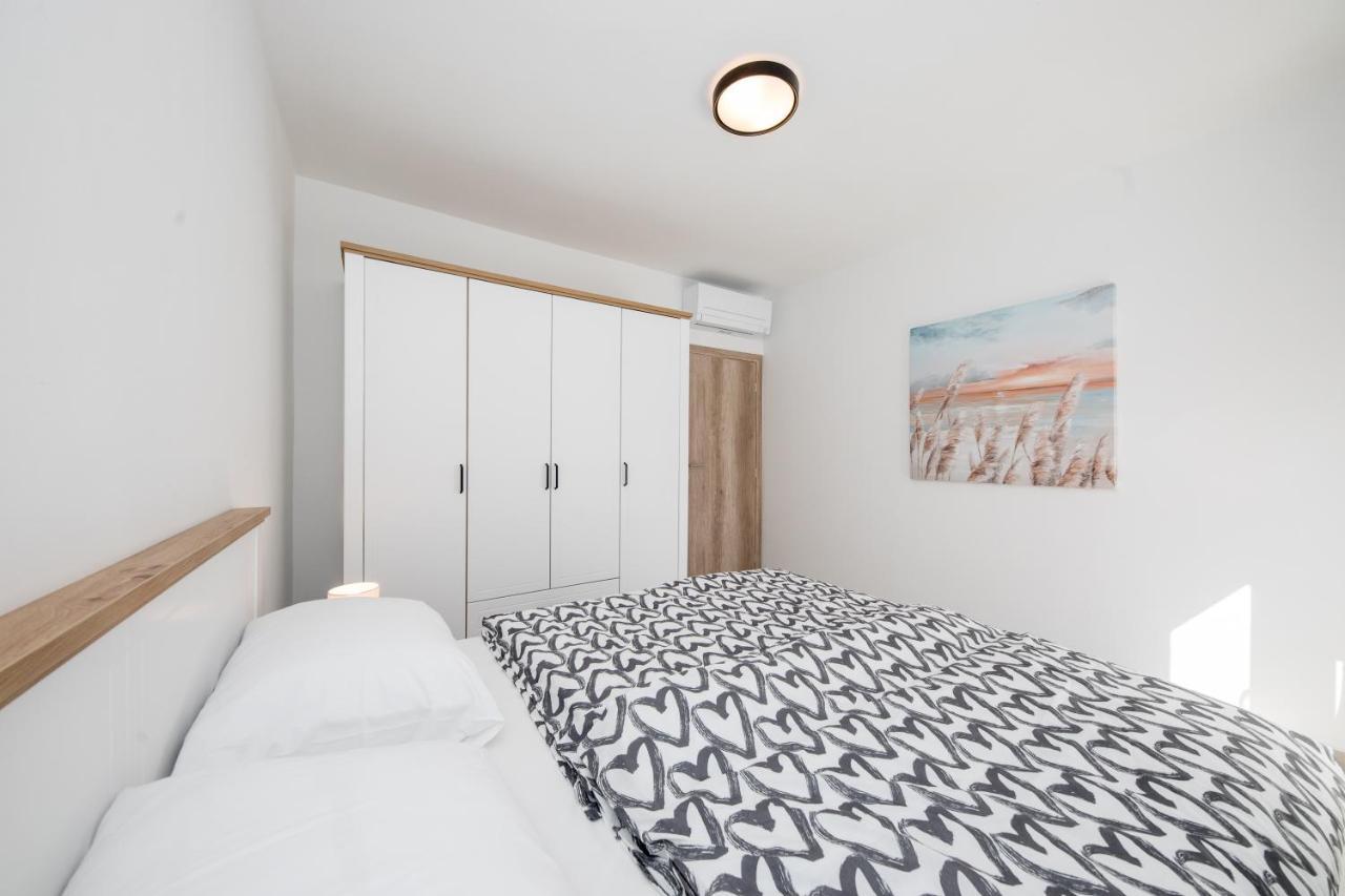 Banjol Peaceful Haven Near The Sea-Apartments Torlak Rab מראה חיצוני תמונה